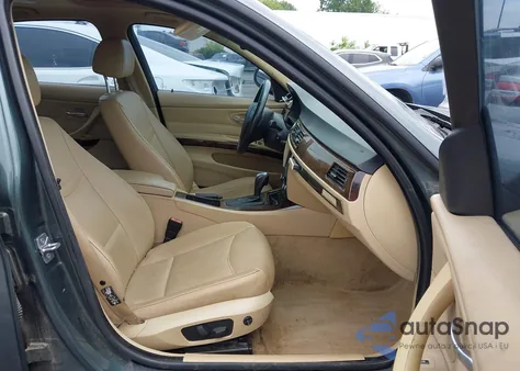 2010 BMW 328I xDrive z USA, uszkodzony, nr VIN WBAPK7C58AA458502